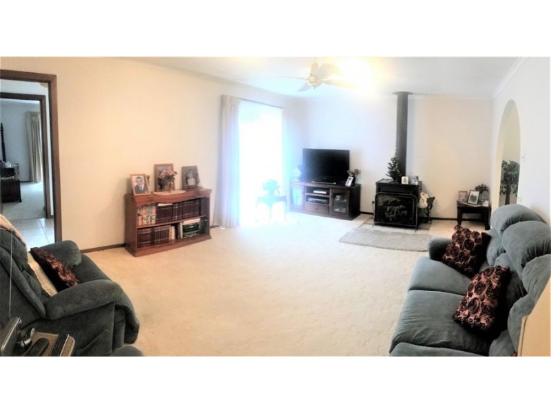 8 Wanani Road, Mulwala NSW 2647