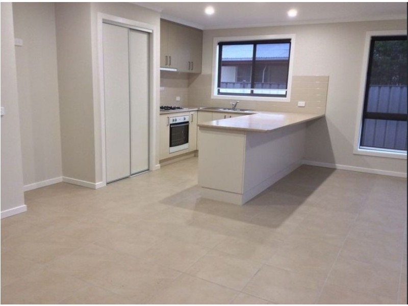 1/364 Cambourne Street, Lavington NSW 2641