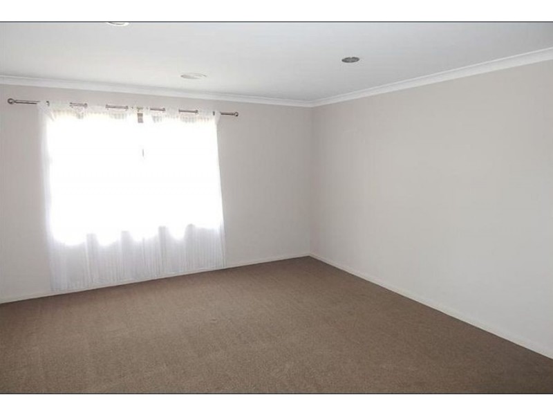 38 Victoria Cross Parade, Wodonga VIC 3690