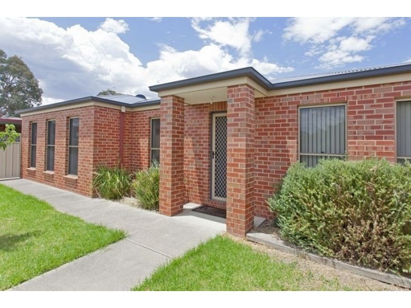 2/62 Wigg Street, Wodonga VIC 3690