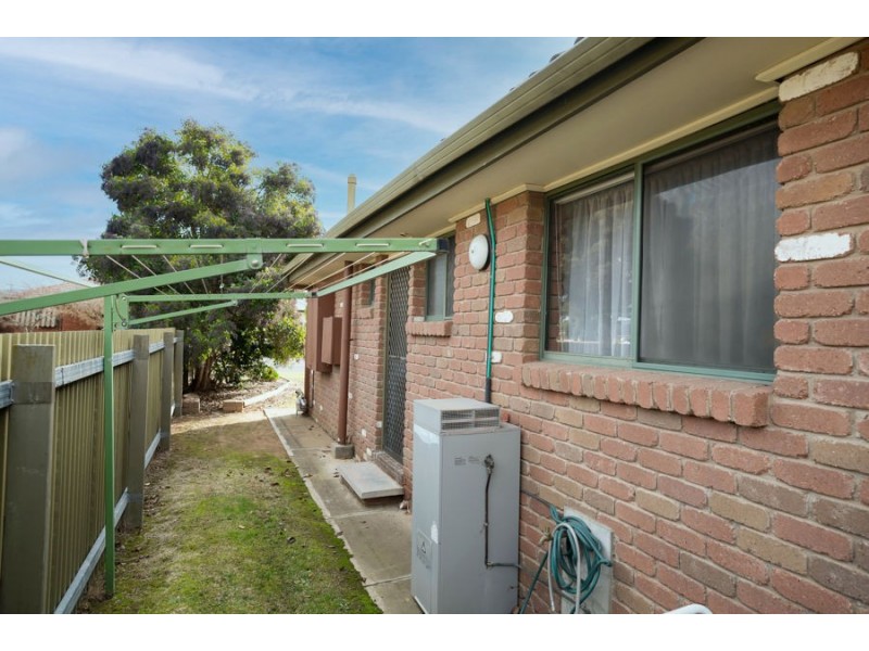 1/398 Kotthoff Street, Lavington NSW 2641