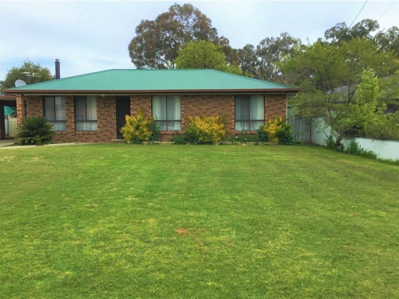 70 Huon Street, Jindera NSW 2642
