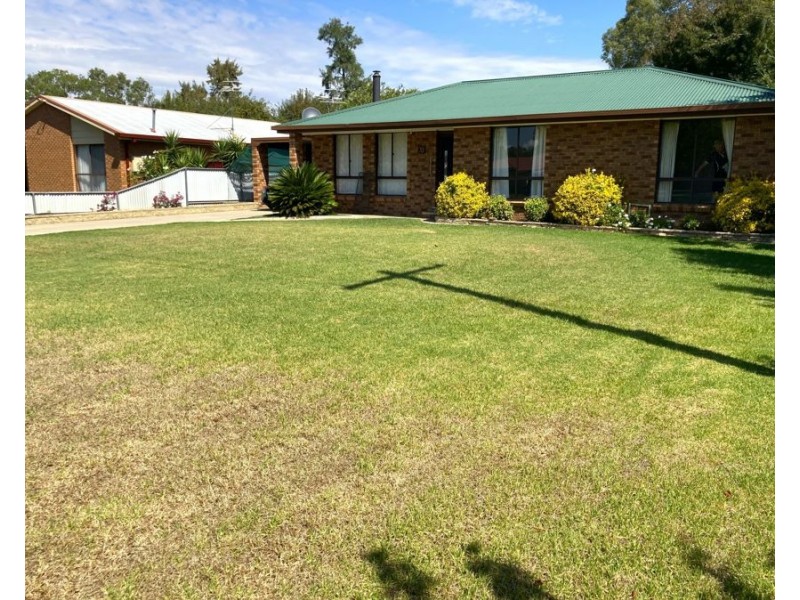 70 Huon Street, Jindera NSW 2642