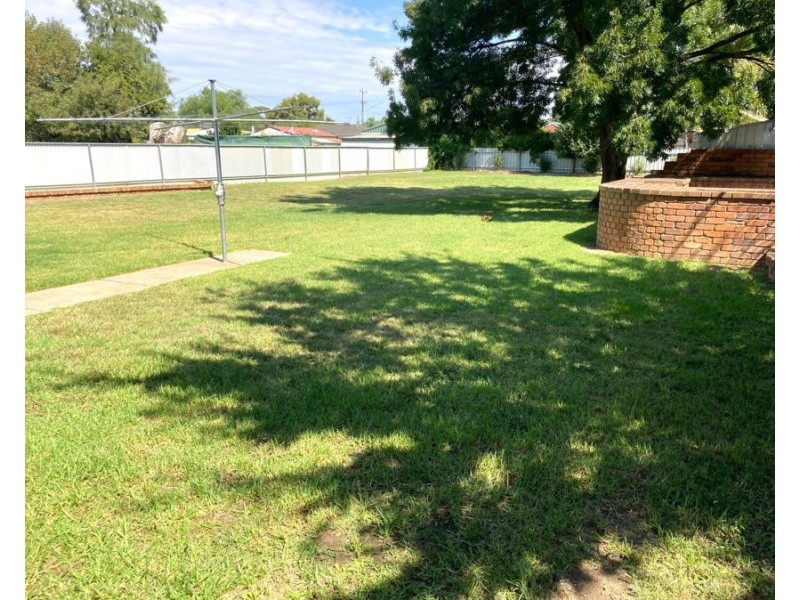 70 Huon Street, Jindera NSW 2642