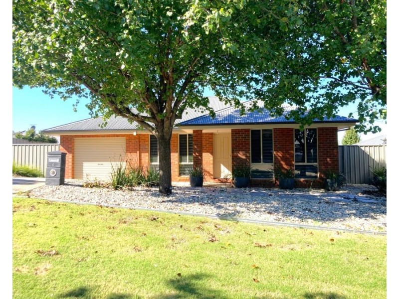 6 Laffy Mews, Glenroy NSW 2640