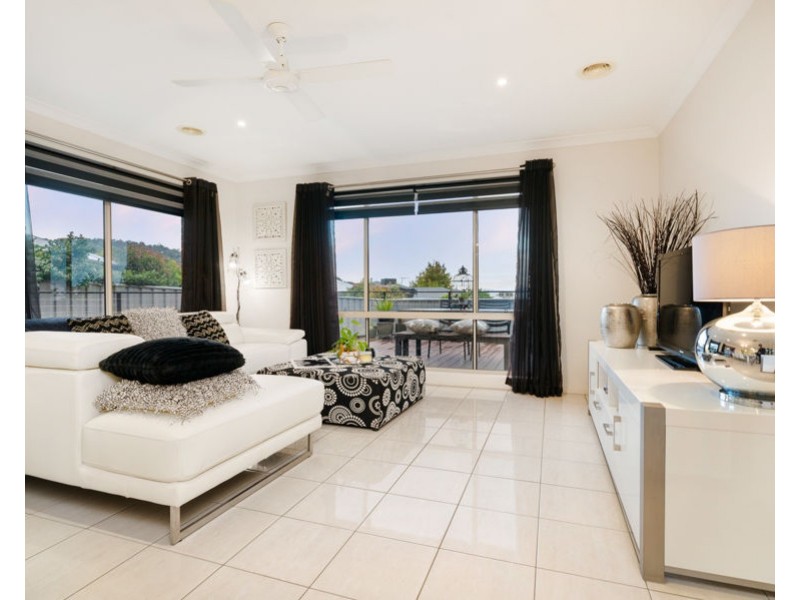 6 Laffy Mews, Glenroy NSW 2640