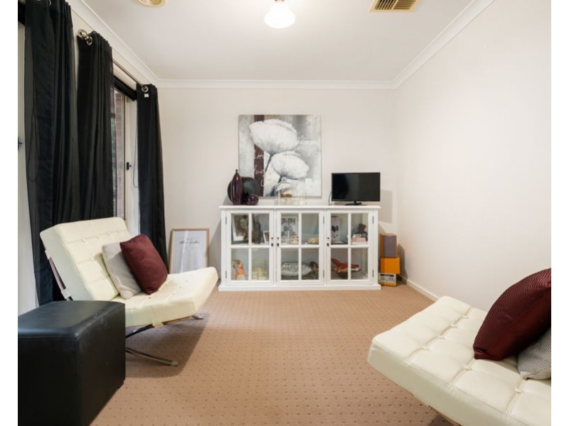 6 Laffy Mews, Glenroy NSW 2640