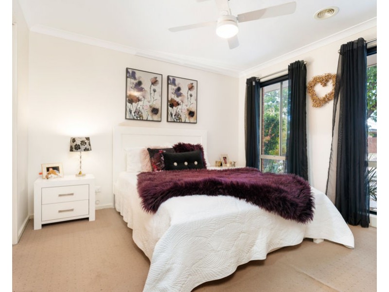 6 Laffy Mews, Glenroy NSW 2640