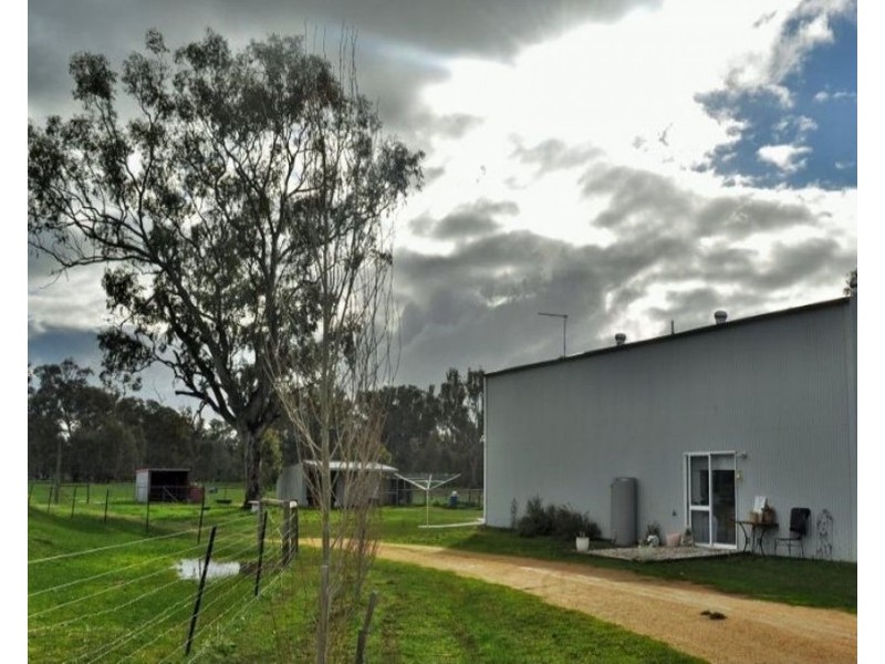 63 Rangeview Drive, Jindera NSW 2642