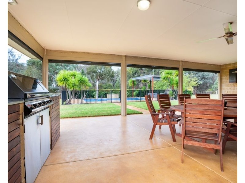 16 Chervil Place, Baranduda VIC 3691