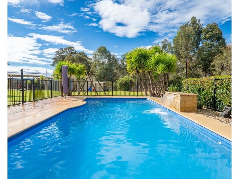 16 Chervil Place, Baranduda VIC 3691