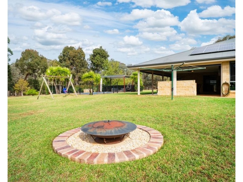 16 Chervil Place, Baranduda VIC 3691