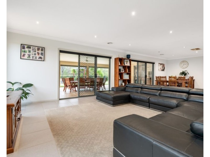 16 Chervil Place, Baranduda VIC 3691