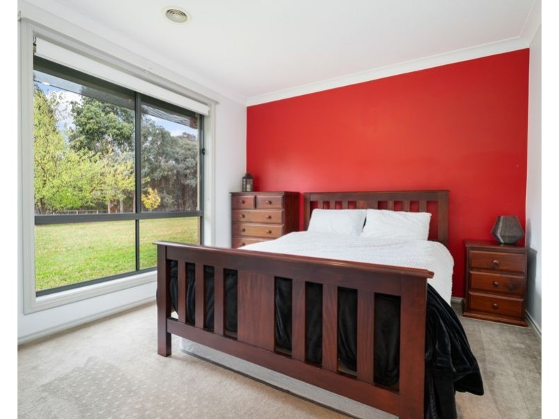 16 Chervil Place, Baranduda VIC 3691