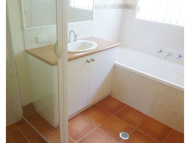 8 Hogan Court, West Wodonga VIC 3690