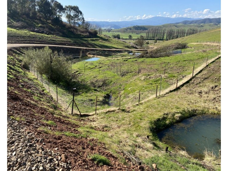 884 Upper Murray Road, Towong VIC 3707