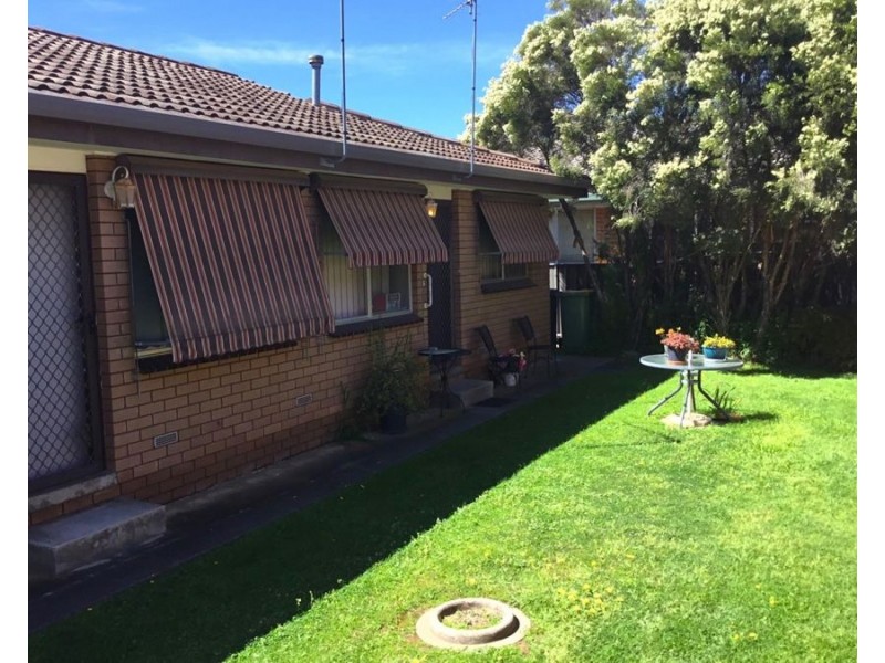 2/544 Mutsch Street, Lavington NSW 2641