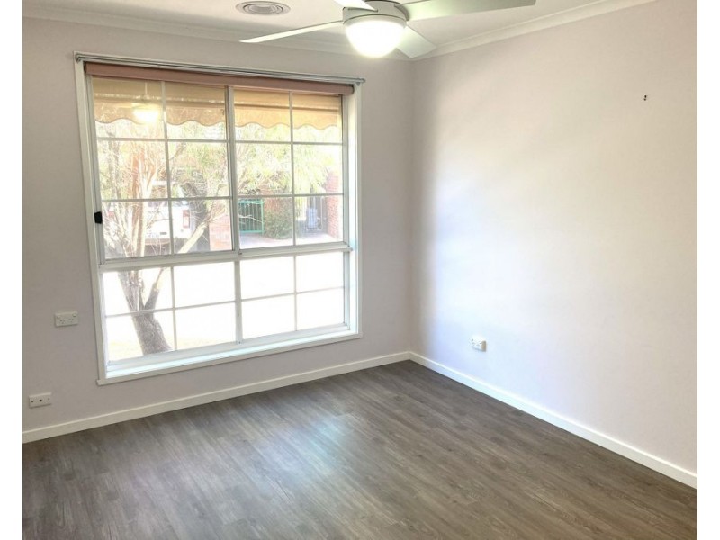 6/615 Prune Street, Lavington NSW 2641