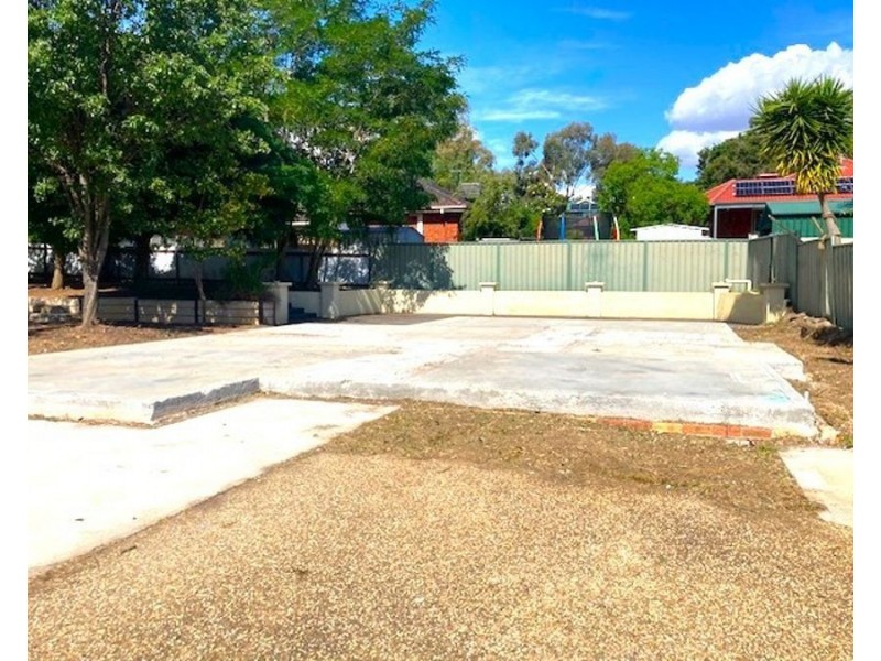 8 Denny Court, Thurgoona NSW 2640