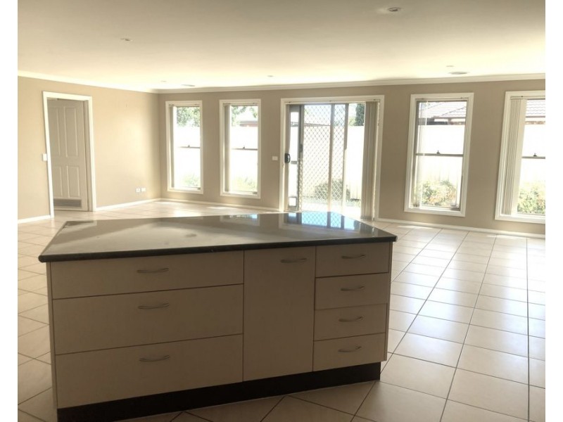 4/62 Wigg Street, Wodonga VIC 3690