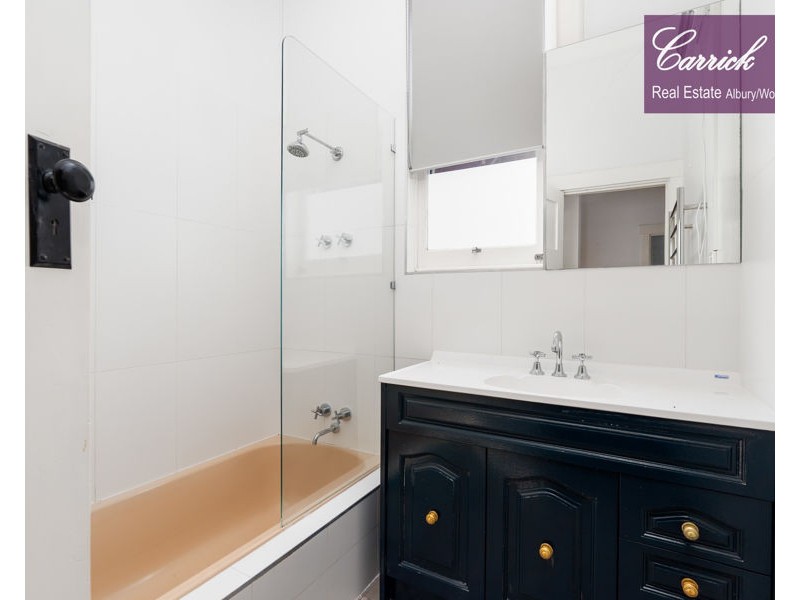 717 Young Street, Albury NSW 2640