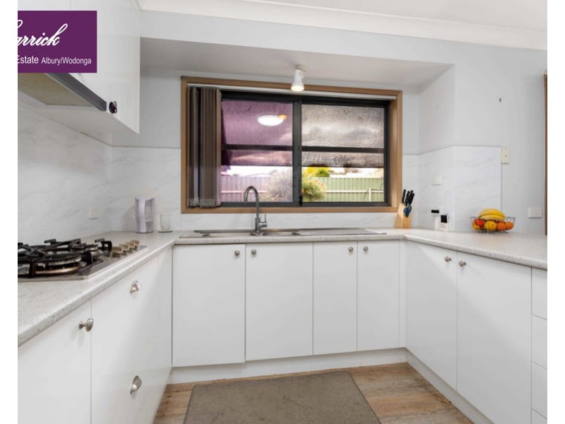 21 Berberick Court, Thurgoona NSW 2640