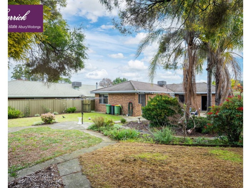21 Berberick Court, Thurgoona NSW 2640