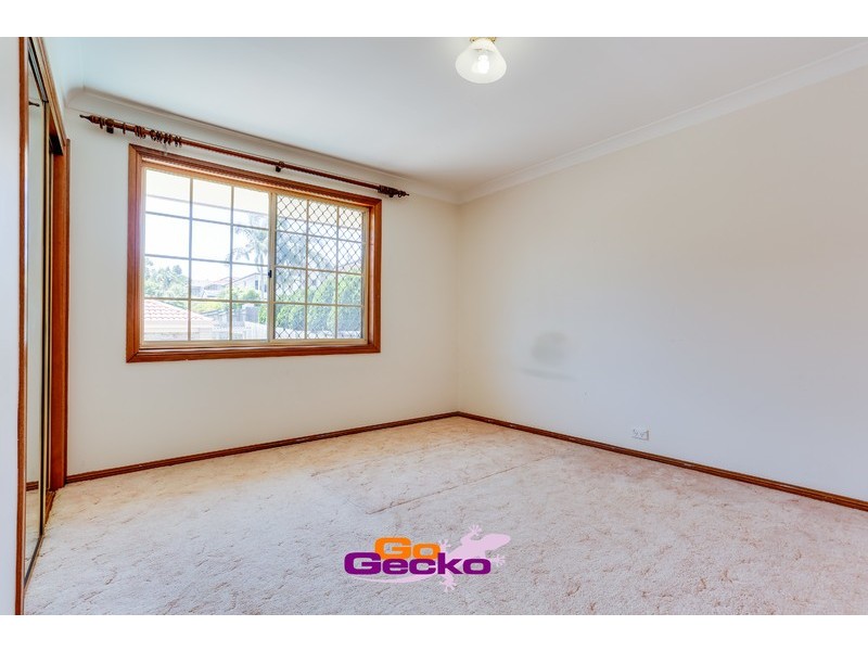 37 Lindfield Circuit, Robertson QLD 4109