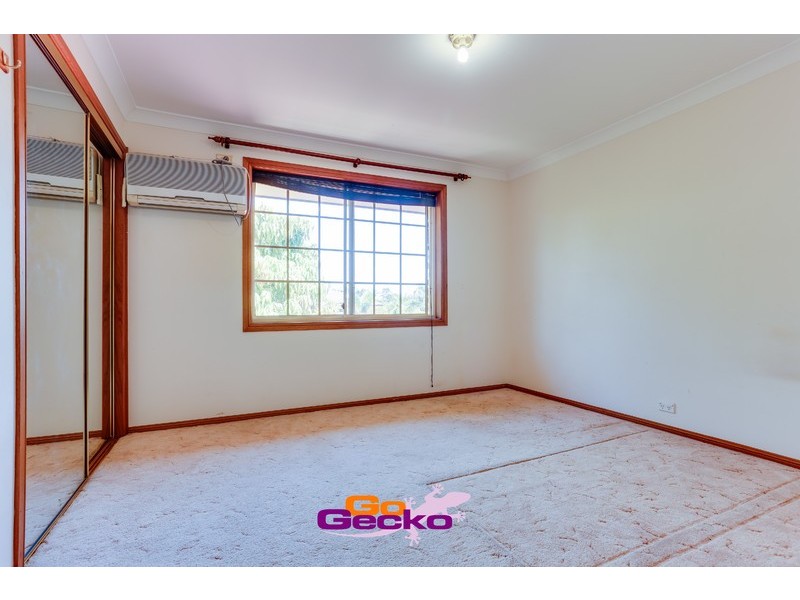 37 Lindfield Circuit, Robertson QLD 4109