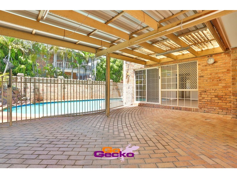 37 Lindfield Circuit, Robertson QLD 4109