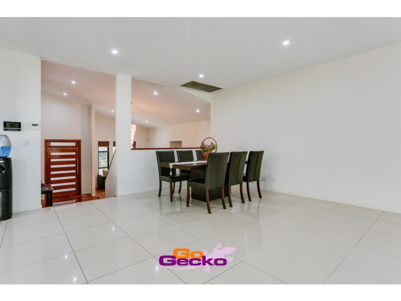 5 Lomandra Place, Forest Lake QLD 4078