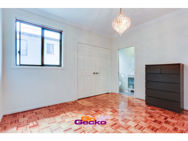 5 Lomandra Place, Forest Lake QLD 4078