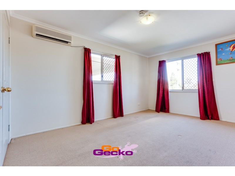 15 Strathallen Drive, Boronia Heights QLD 4124