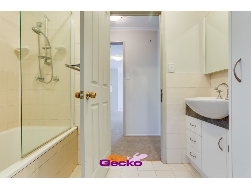 15 Strathallen Drive, Boronia Heights QLD 4124