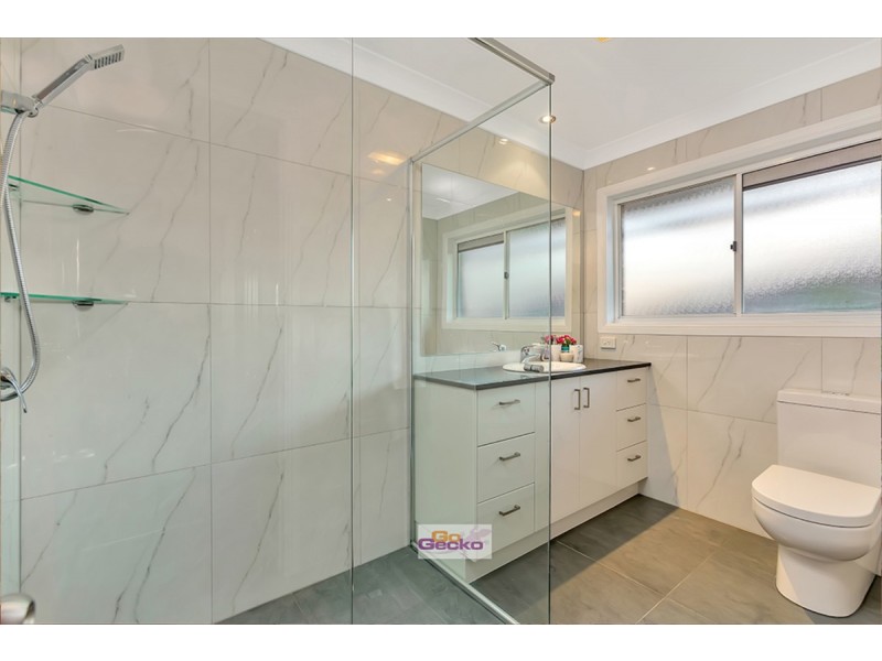 8 Jasmine Court, Calamvale QLD 4116