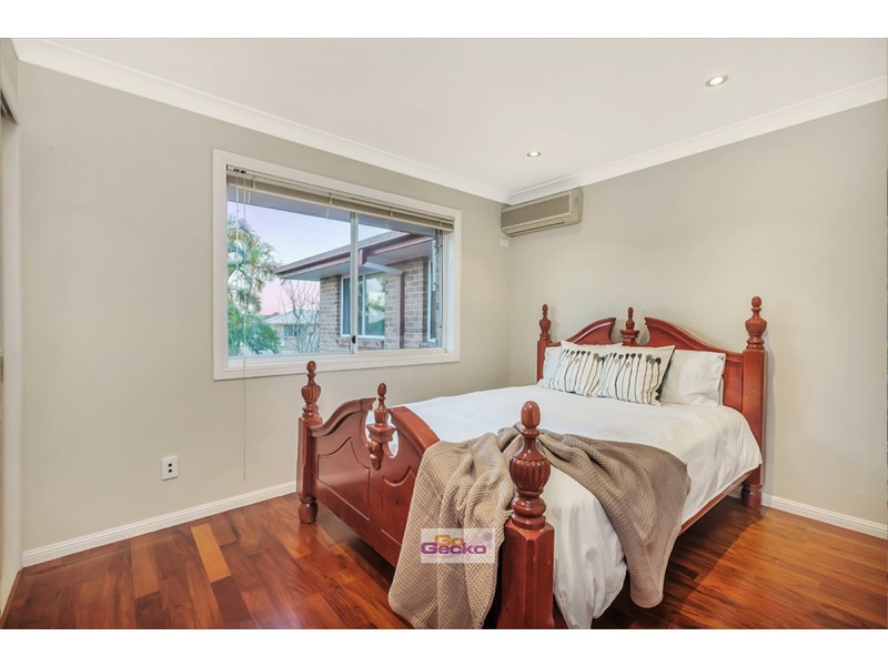 8 Jasmine Court, Calamvale QLD 4116