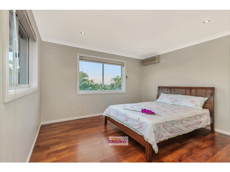 8 Jasmine Court, Calamvale QLD 4116