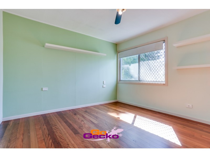 6 Sandra Street, Kingston QLD 4114