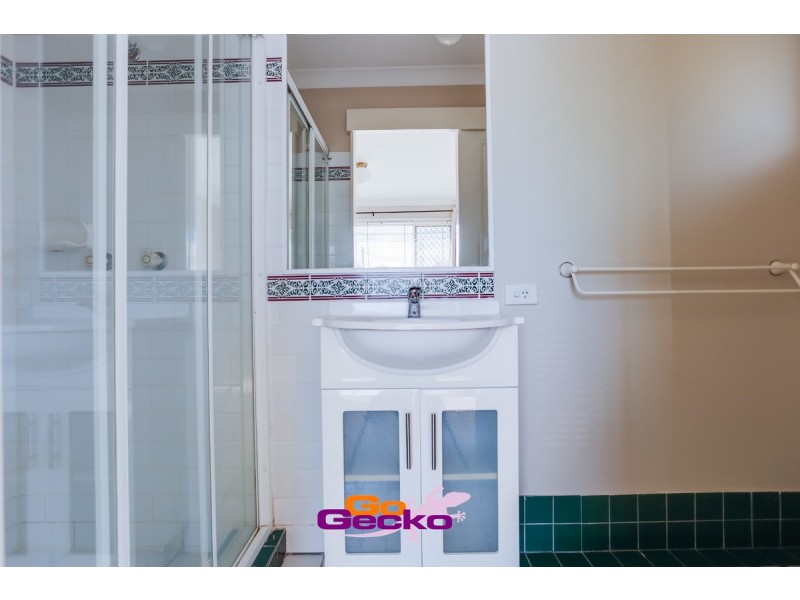 17 Greygum Court, Regents Park QLD 4118