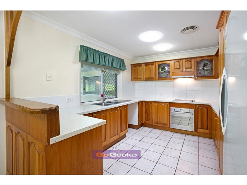 26 Peregrine Street, Park Ridge QLD 4125