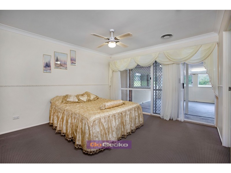 26 Peregrine Street, Park Ridge QLD 4125