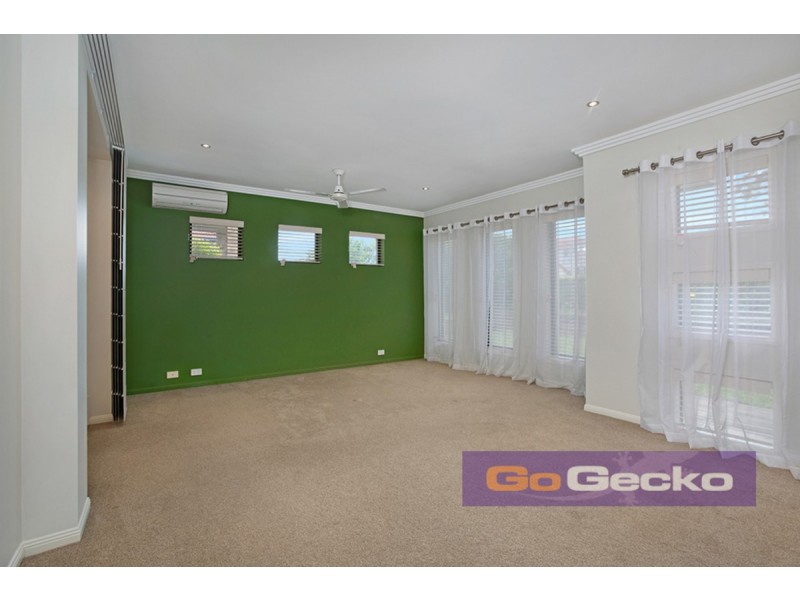 49 Shuttleworth Street, Kuraby QLD 4112