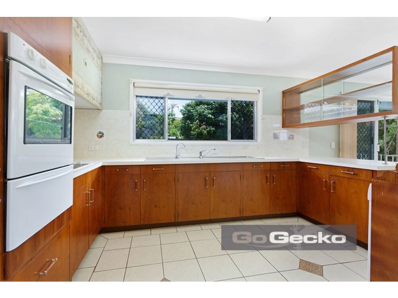 91 Granadilla Street, Macgregor QLD 4109