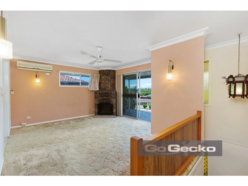 91 Granadilla Street, Macgregor QLD 4109