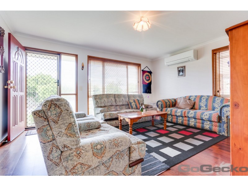 207 Waller Road, Regents Park QLD 4118