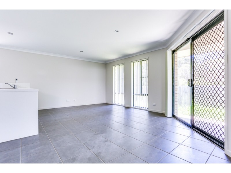 23 John Davison Place, Crestmead QLD 4132