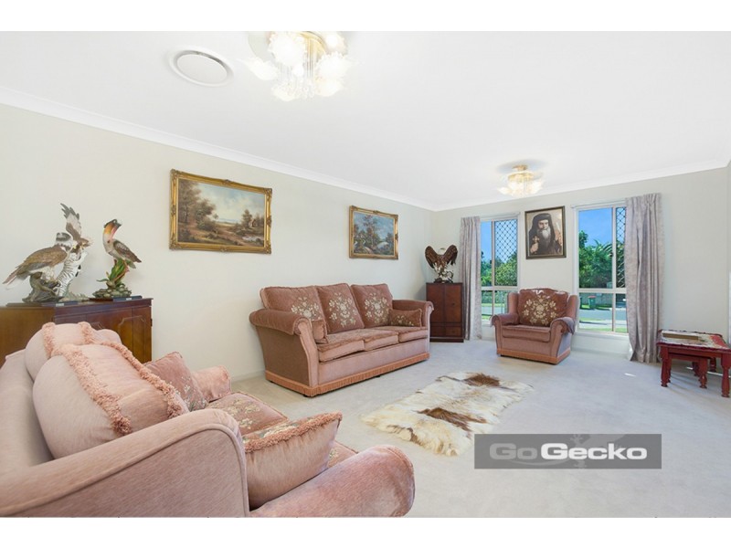 48 Vullers Drive, Greenbank QLD 4124