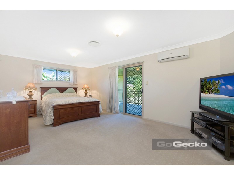 48 Vullers Drive, Greenbank QLD 4124