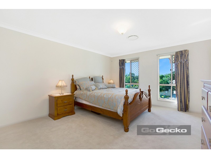 48 Vullers Drive, Greenbank QLD 4124