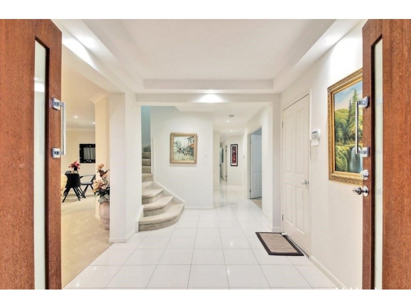 10 Azzure Street, Eight Mile Plains QLD 4113